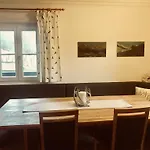 Malerwinkel, Forsthaus Dom wakacyjny